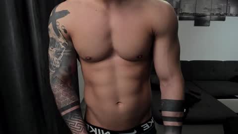 RichardDarell online show from January 11, 9:04 am