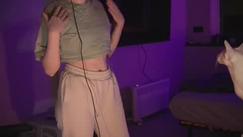 Snapshot of rickisanchez chatting on February 11, 11:33 pm RickiSanchez online show from February 11, 11:33 pm