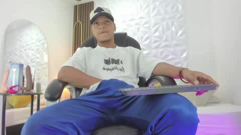 Snapshot of ricky_owens1 chatting on October 3, 1:30 pm Ricky  online show from October 3, 1:30 pm