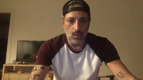 ricky online show from February 7, 1:08 am