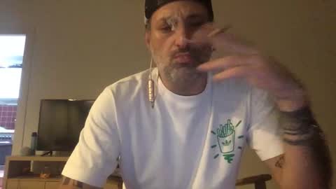 ricky online show from February 3, 6:40 am