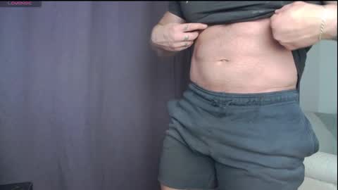 Snapshot of rickymiami1 chatting on October 6, 8:37 pm rickymiami1 online show from October 6, 8:37 pm