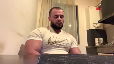 Snapshot of rickymiami1 chatting on October 19, 7:40 pm rickymiami1 online show from October 19, 7:40 pm