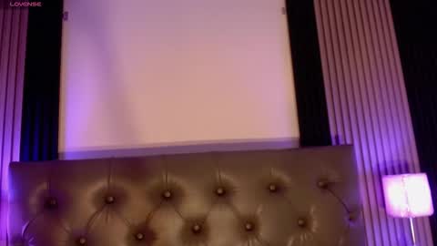 RIHONNA online show from November 20, 1:21 pm