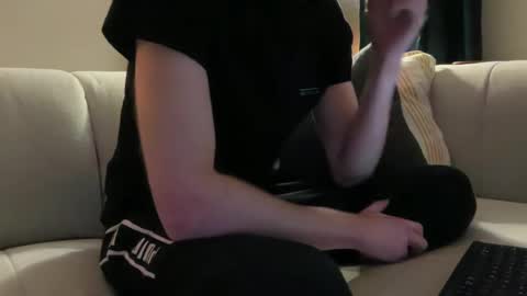 Snapshot of rileyman13xx chatting on January 29, 12:12 am rileyman13xx online show from January 29, 12:12 am