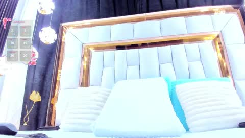 Riley online show from February 22, 11:57 am