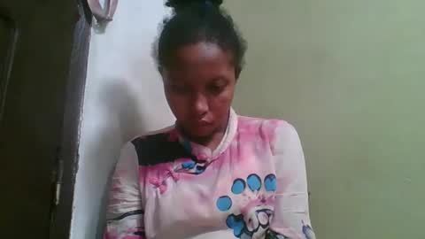 rinah654271 online show from May 9, 3:23 am
