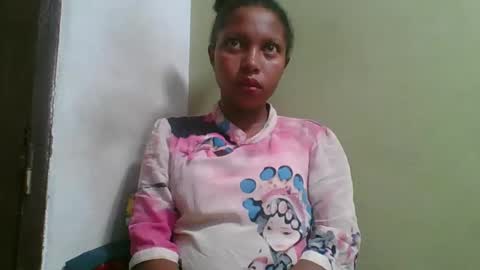 rinah654271 online show from May 17, 11:41 am