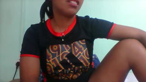 rinah856024 online show from November 20, 5:50 am