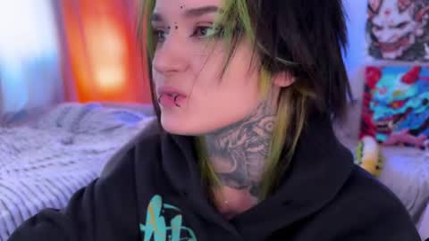   DianaBrite            fansl y online show from April 12, 1:59 pm