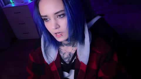   DianaBrite            fansl y online show from February 23, 5:07 pm