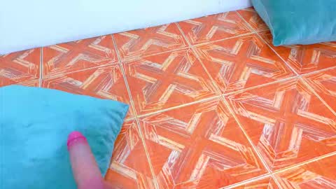 RIRI  online show from December 18, 10:38 pm