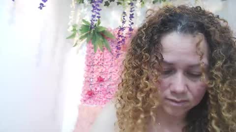 Risitos De Oro online show from November 19, 12:54 am