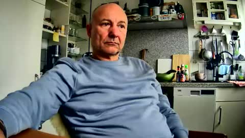 roadrunnerger online show from October 11, 3:37 pm