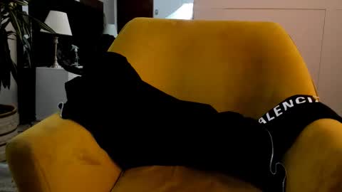 Roan Birkin online show from February 15, 7:23 pm