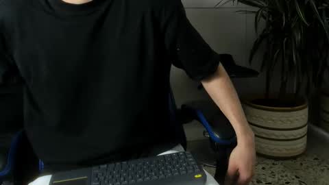 Roan Birkin online show from March 10, 9:40 pm