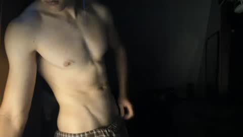 robat844319 online show from June 25, 4:42 am