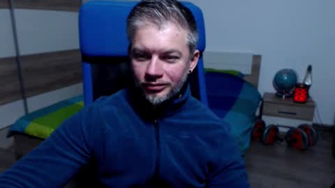 robbyshawz online show from October 12, 8:40 am