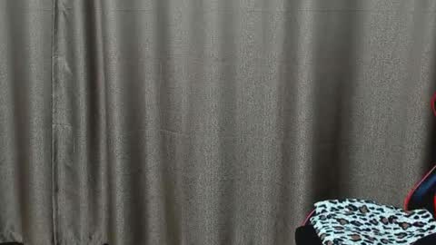 robert10211 online show from September 10, 7:59 pm