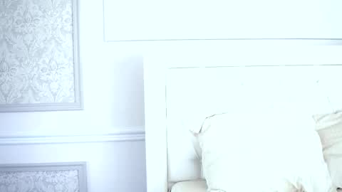 Roberta online show from March 14, 2:10 pm