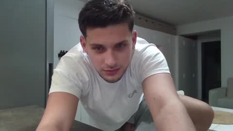 Roberto online show from February 6, 4:58 pm