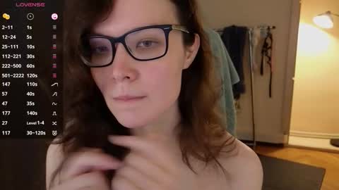 Snapshot of robin_gal chatting on October 2, 10:47 am Robin online show from October 2, 10:47 am