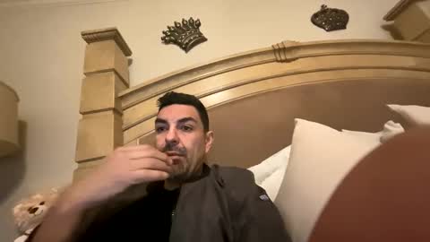 roblatino12 online show from December 14, 11:01 pm