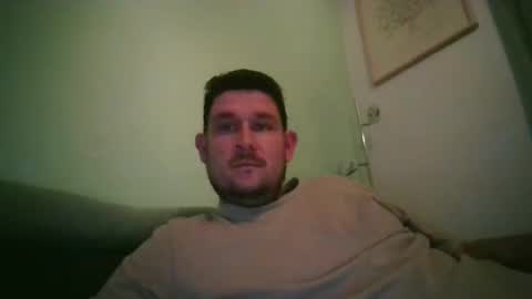 Robin online show from November 3, 10:00 pm