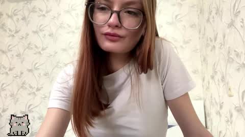 robynsentinella online show from January 13, 5:15 am