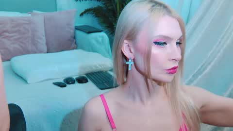 Lina and Den online show from April 23, 9:50 am