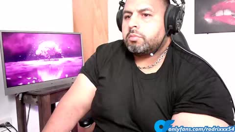 rodrixxx54 online show from January 8, 2:35 am
