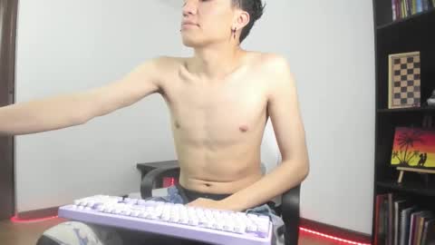 Roff Lust online show from February 11, 4:27 am