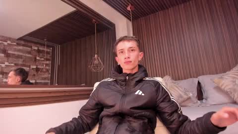 twink juli online show from January 25, 5:51 pm