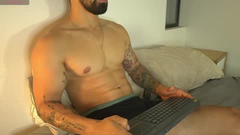 Diego    online show from April 17, 9:06 pm