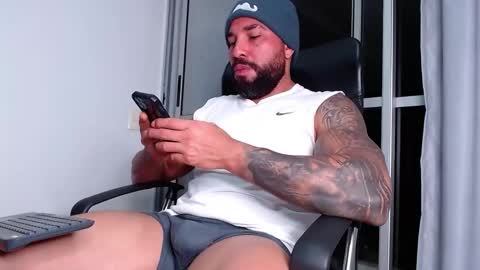 Roman online show from February 25, 4:03 am