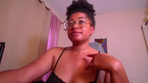 Is A Belle online show from April 27, 12:25 pm