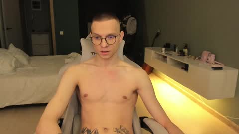 Romeo online show from February 8, 5:08 am