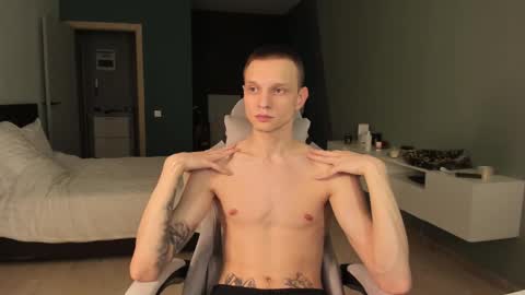 Romeo online show from March 4, 9:43 pm