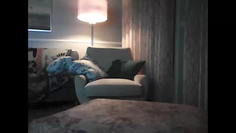 ronvlv online show from April 5, 1:46 am