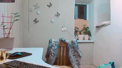 rosa843850 online show from January 9, 3:44 pm