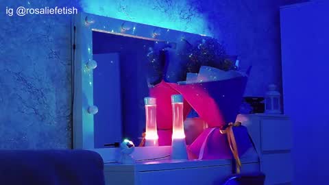 Rosalie online show from December 4, 4:21 pm