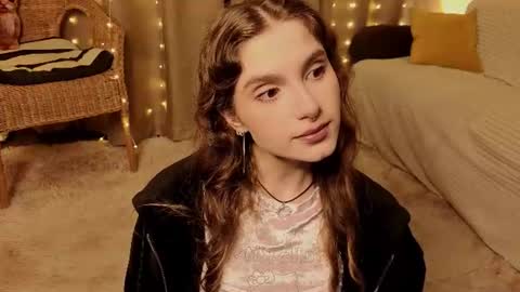 Kylie online show from June 29, 8:08 pm