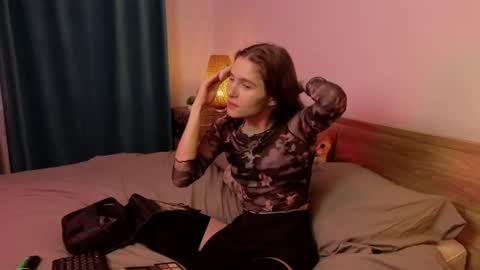 Kylie online show from July 9, 7:18 pm