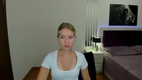 RosaRising online show from June 7, 9:25 am