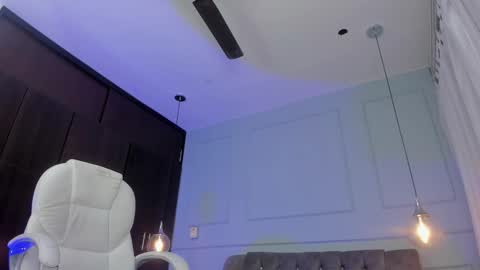 rose__monroe online show from March 4, 7:55 pm