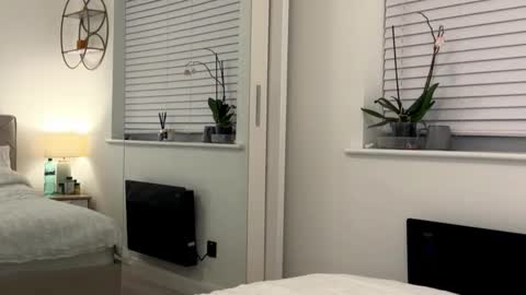 Bella  online show from February 7, 6:44 pm