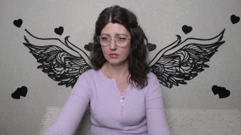 RoseHille online show from May 16, 7:27 am