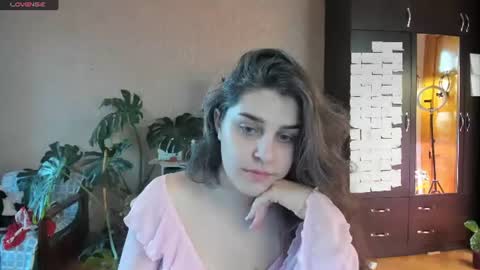 Rose online show from August 6, 3:32 pm