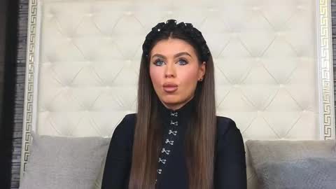 Gabriela online show from December 16, 9:04 am