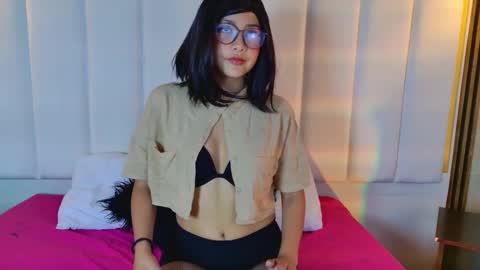 Rosie  online show from March 18, 3:34 am